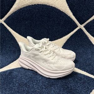 Hoka One One Clifton 9 Triple White Womens Size 7.5
